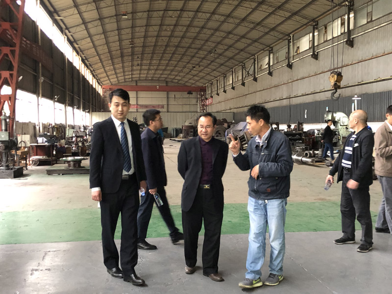 德阳市市长助理等领导一行莅临亿博登录创业园参观指导